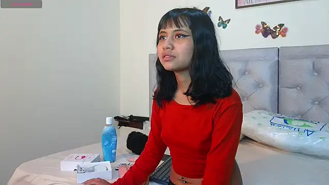 NubesNubladas online show from September 12, 2025, 4:23 am