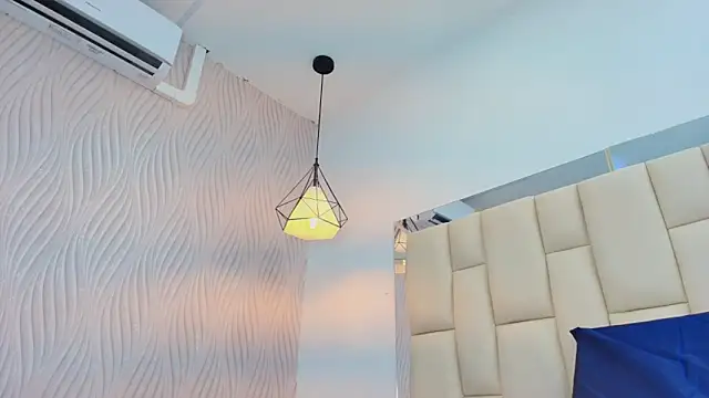 Vero Temptation online show from November 24, 2025, 12:05 pm