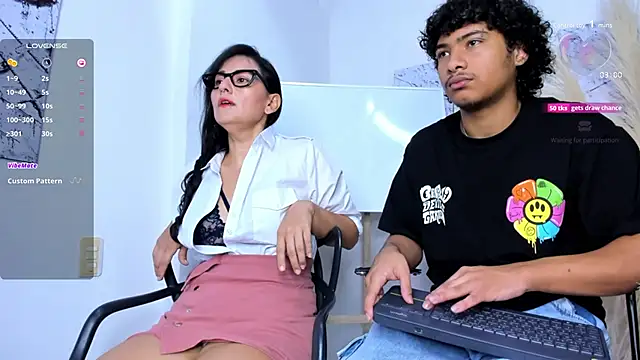 Snapshot of Miriam_milf chatting on November 12, 2025, 12:20 pm Miriam milf online show from November 12, 2025, 12:20 pm