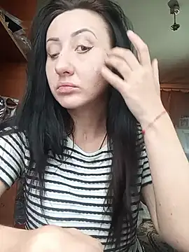 Snapshot of Lili_Doris chatting on November 29, 2025, 7:41 am Lili Doris online show from November 29, 2025, 7:41 am