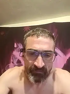 Snapshot of Bigpervyman chatting on October 14, 2025, 4:24 am Bigpervyman online show from October 14, 2025, 4:24 am