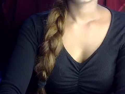 Snapshot of heartless_Queen chatting on November 25, 2025, 5:19 am heartless Queen online show from November 25, 2025, 5:19 am