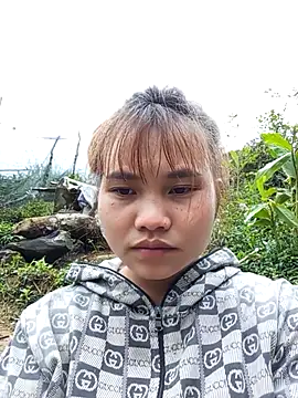 EllyBaby20 online show from May 11, 2026, 4:47 am