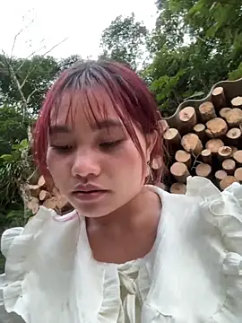 Snapshot of EllyBaby20 chatting on December 19, 2025, 10:28 am EllyBaby20 online show from December 19, 2025, 10:28 am