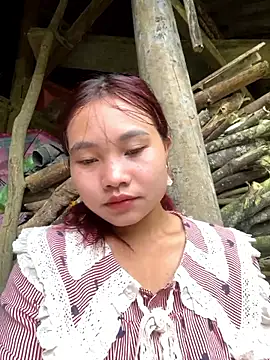 Snapshot of EllyBaby20 chatting on November 10, 2025, 1:21 am EllyBaby20 online show from November 10, 2025, 1:21 am