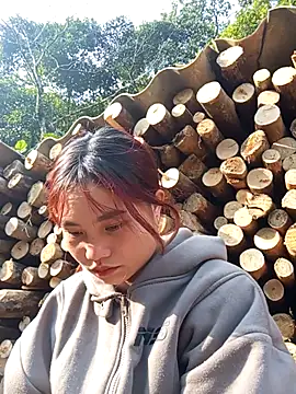 Snapshot of EllyBaby20 chatting on January 13, 2026, 2:48 am EllyBaby20 online show from January 13, 2026, 2:48 am