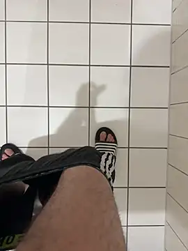 Dicksxd online show from April 9, 2026, 8:48 pm