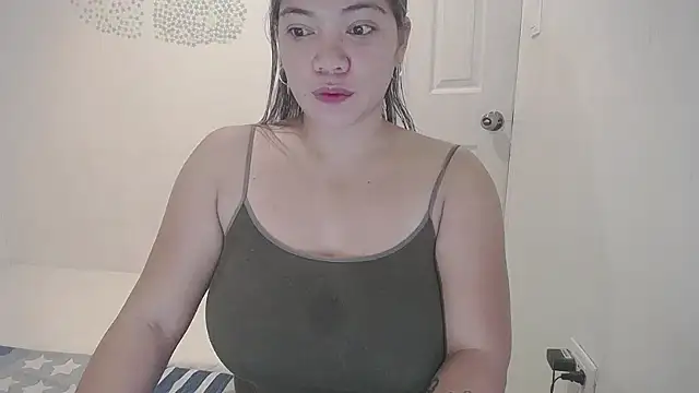 Snapshot of briannalove222 chatting on October 10, 2025, 12:44 am briannalove222 online show from October 10, 2025, 12:44 am