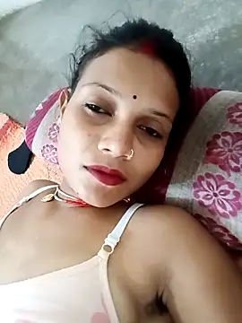 Snapshot of Chandni_Love143 chatting on September 23, 2025, 5:25 am Chandni Love143 online show from September 23, 2025, 5:25 am