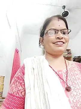 Bhavna hot online show from September 18, 2025, 12:08 pm