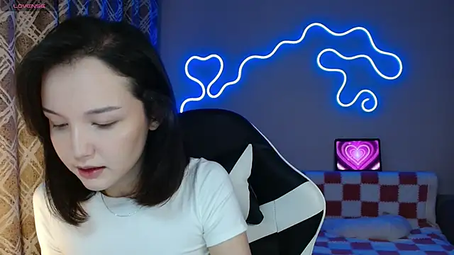 DemiWildcat online show from November 28, 2025, 12:38 pm