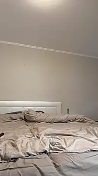 Snapshot of evafolver chatting on January 15, 2026, 7:23 am evafolver online show from January 15, 2026, 7:23 am