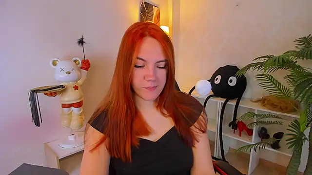 Snapshot of Gingerr_pie chatting on October 19, 2025, 6:43 pm Gingerr pie online show from October 19, 2025, 6:43 pm