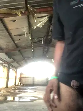 kavi1q1 online show from November 13, 2025, 12:58 am