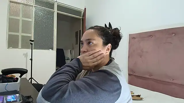 Snapshot of _im_alaya chatting on February 16, 2026, 6:39 pm im alaya online show from February 16, 2026, 6:39 pm