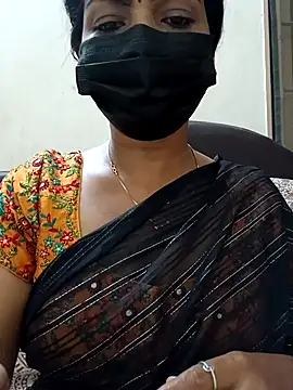 Snapshot of Rithya27 chatting on February 13, 2026, 6:30 pm Rithya27 online show from February 13, 2026, 6:30 pm