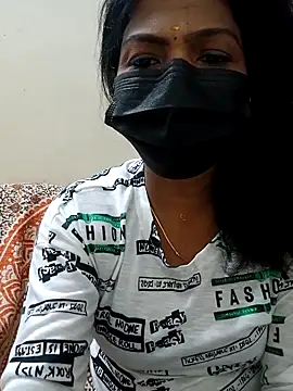 Snapshot of Rithya27 chatting on September 17, 2025, 5:59 pm Rithya27 online show from September 17, 2025, 5:59 pm