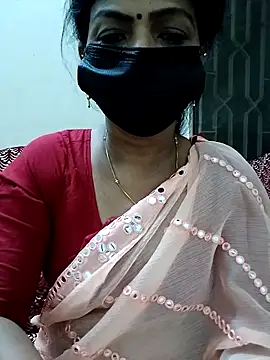 Snapshot of Rithya27 chatting on October 6, 2025, 6:19 pm Rithya27 online show from October 6, 2025, 6:19 pm