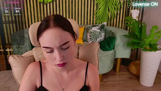 MonikaCarter online show from September 26, 2025, 10:22 am