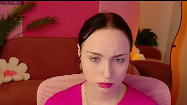 MonikaCarter online show from November 14, 2025, 10:08 am