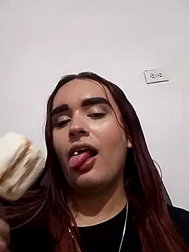 Maylu Fox online show from September 28, 2025, 2:40 am