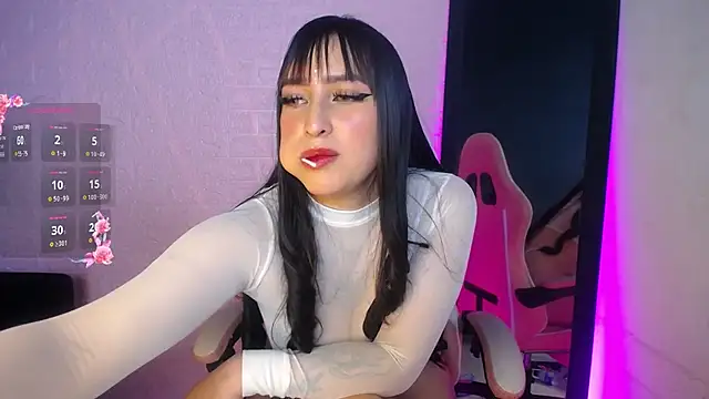 Chloe1126  online show from May 30, 2026, 2:12 pm