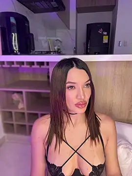 Snapshot of Bella-taylorr chatting on March 24, 2026, 6:57 am Bella-taylorr online show from March 24, 2026, 6:57 am