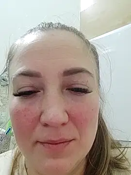 Kiss Eva online show from November 30, 2025, 12:39 pm