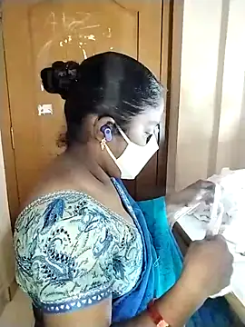 Snapshot of Megha_21 chatting on November 7, 2025, 5:45 am Megha 21 online show from November 7, 2025, 5:45 am