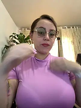 CurvyLust x online show from April 23, 2026, 1:46 pm