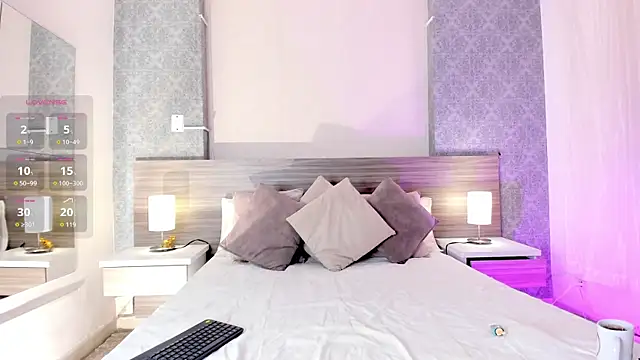 MiilaBlake online show from September 18, 2025, 7:39 pm