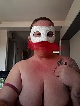 Snapshot of Trivia_magic chatting on April 8, 2026, 10:28 am Trivia magic online show from April 8, 2026, 10:28 am