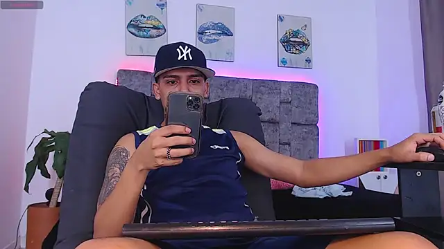 Snapshot of david_santos16 chatting on October 31, 2025, 12:40 am david santos16 online show from October 31, 2025, 12:40 am