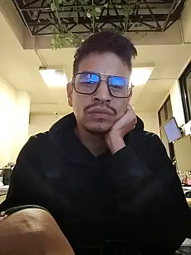Juann-cock online show from May 14, 2026, 5:15 am