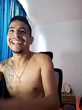 Snapshot of Juann-cock chatting on November 28, 2025, 1:55 pm Juann-cock online show from November 28, 2025, 1:55 pm