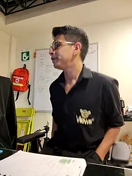 Snapshot of Juann-cock chatting on September 26, 2025, 12:39 am Juann-cock online show from September 26, 2025, 12:39 am