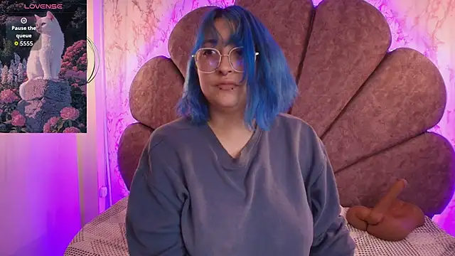 Lilith curvy online show from September 13, 2025, 7:36 pm