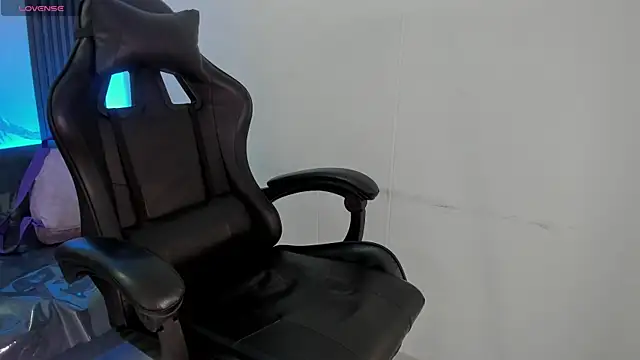 ShaunaDream online show from March 1, 2026, 5:07 am