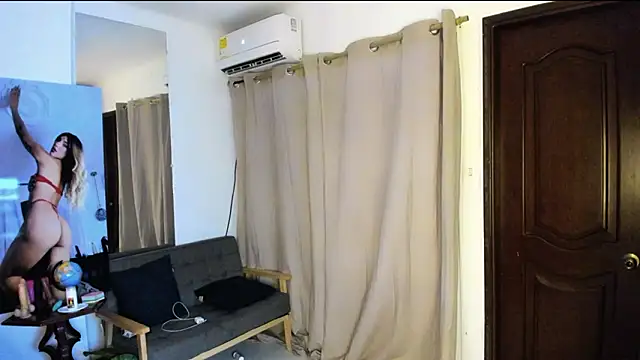 zou quira online show from February 20, 2026, 1:35 pm