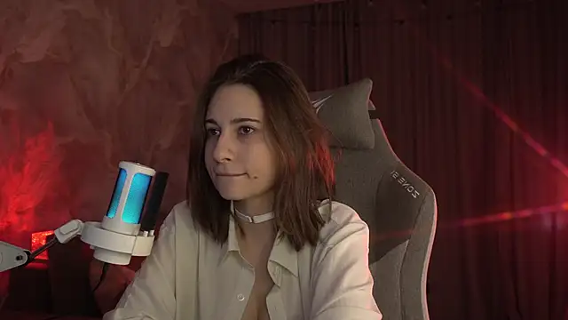 LumeNova online show from February 15, 2026, 12:55 am