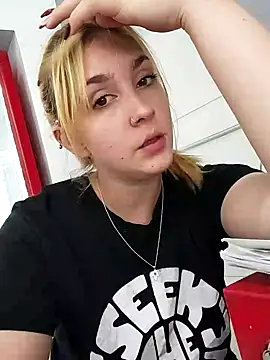 ayebran online show from October 10, 2025, 6:53 pm