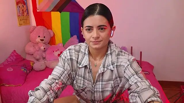 Snapshot of bella_thixx chatting on February 3, 2026, 3:48 am bella thixx online show from February 3, 2026, 3:48 am