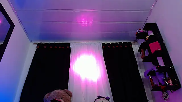 Snapshot of valerii_fox_69 chatting on May 23, 2026, 3:27 am valerii fox 69 online show from May 23, 2026, 3:27 am