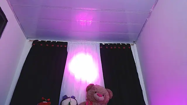 Snapshot of valerii_fox_69 chatting on May 9, 2026, 4:16 am valerii fox 69 online show from May 9, 2026, 4:16 am