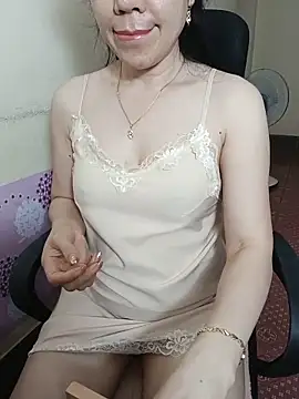 Moona heny online show from May 25, 2026, 12:59 pm