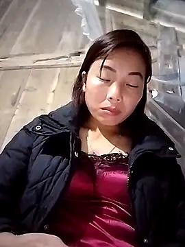 Annaacutee online show from November 18, 2025, 5:33 am