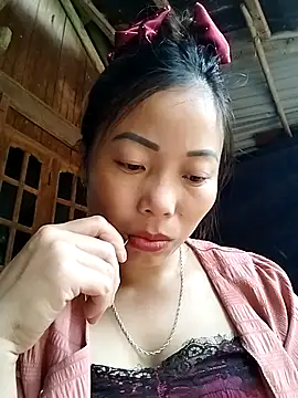 Annaacutee online show from October 16, 2025, 12:52 am