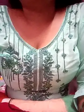 TINASONI online show from October 20, 2025, 1:55 pm