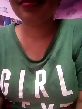 TINASONI online show from September 29, 2025, 1:39 pm