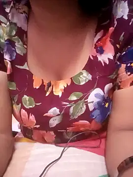 TINASONI online show from October 19, 2025, 1:41 am